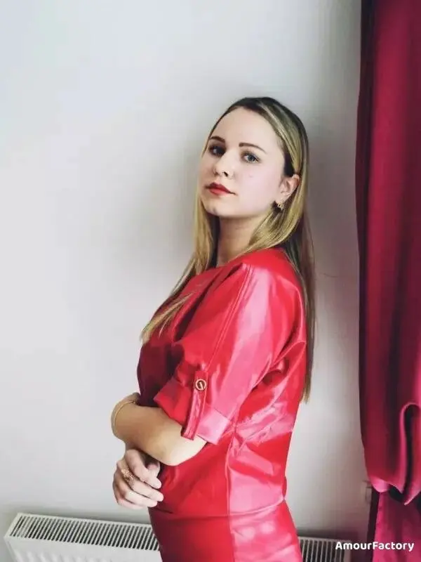 Anna Profile image 3
