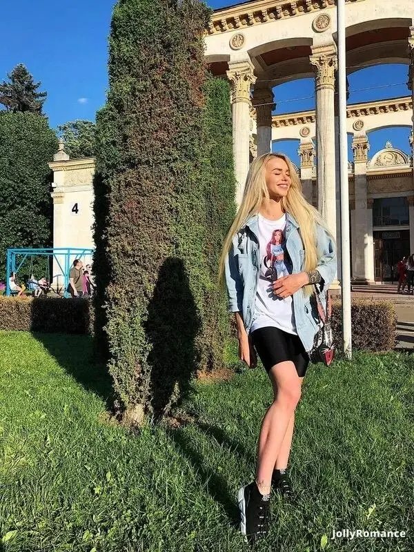 Tatyana Profile image 4
