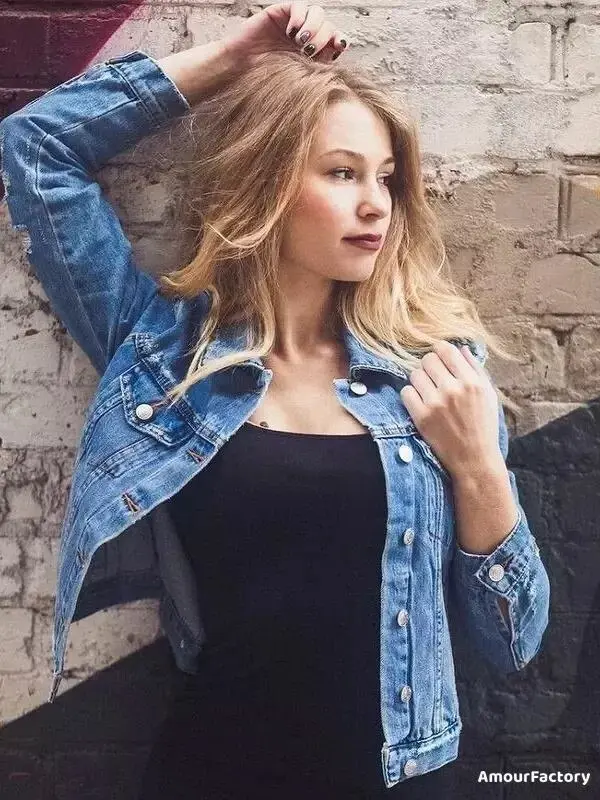 Arina Profile image 1