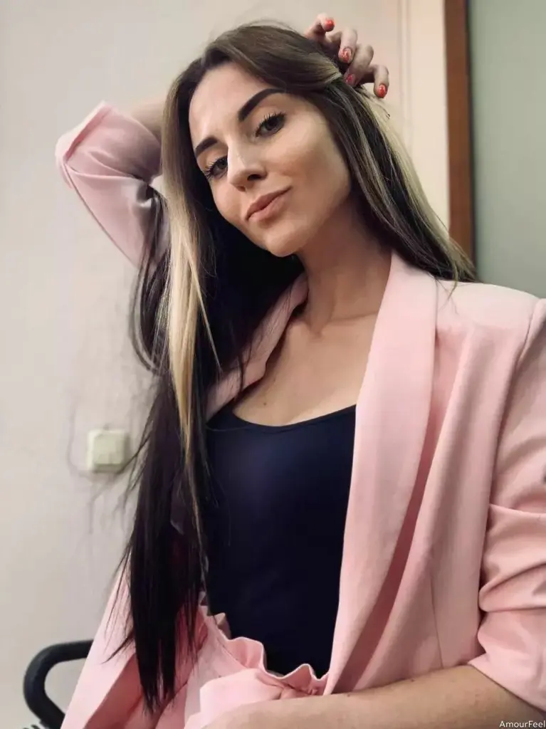 Monika Agnieszka Profile image 2