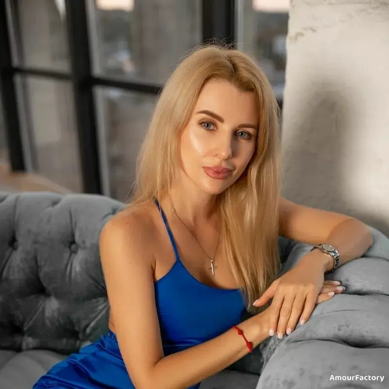 Julia Profile image 1