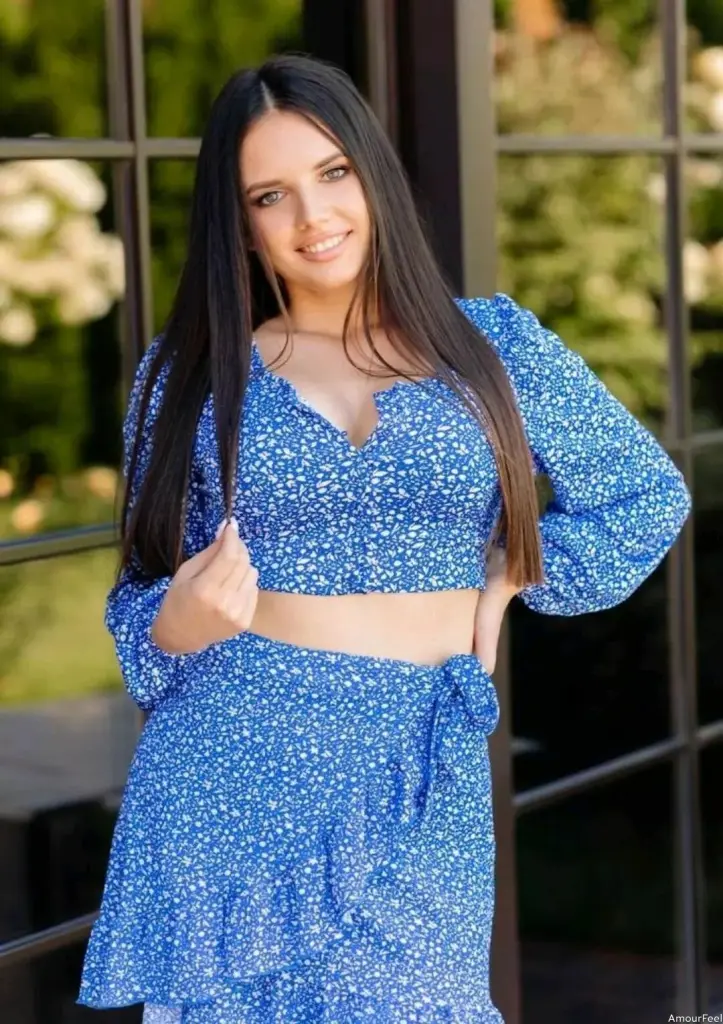Oryna Profile image 4