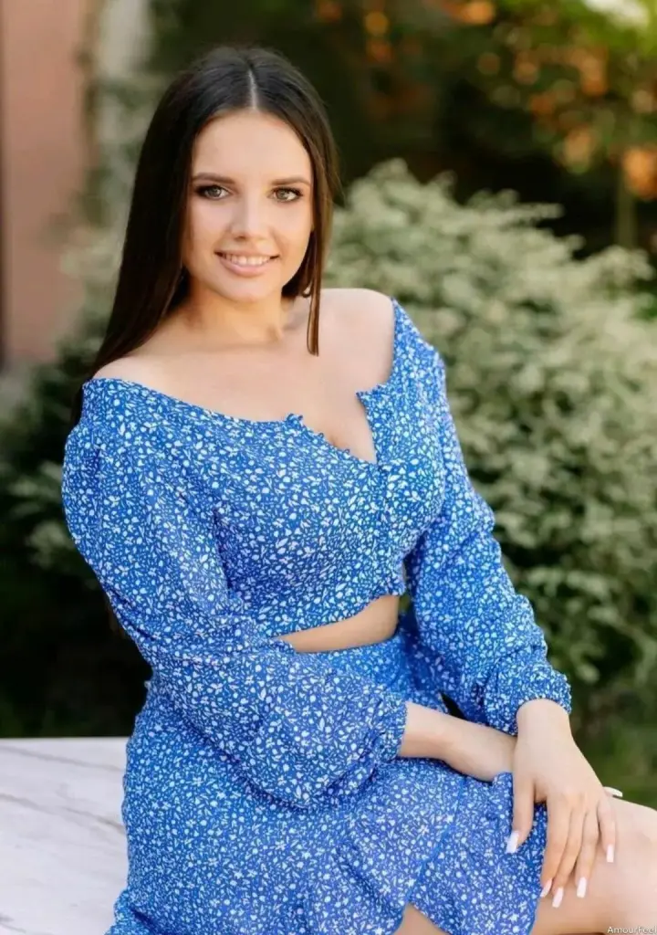 Oryna Profile image 2