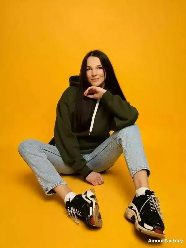Karina Profile image 2