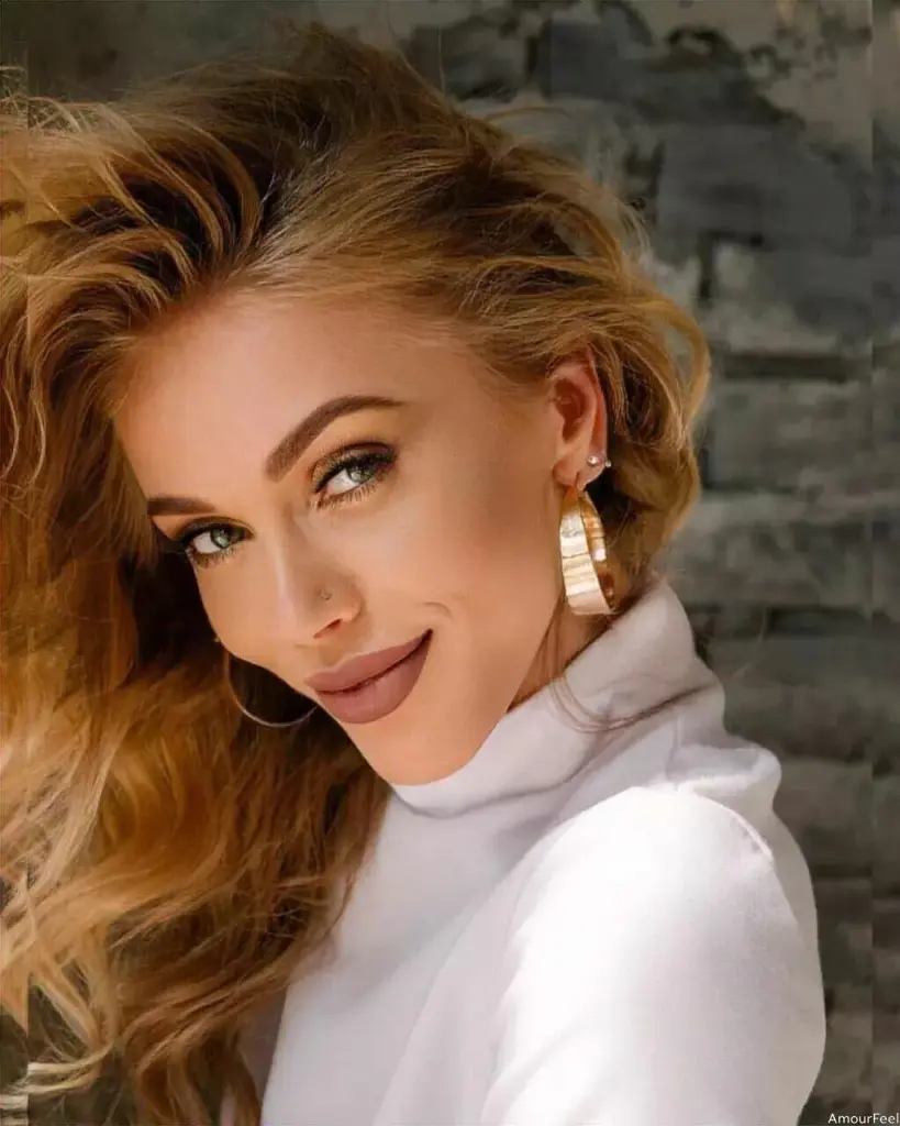 Valentina Profile image 2